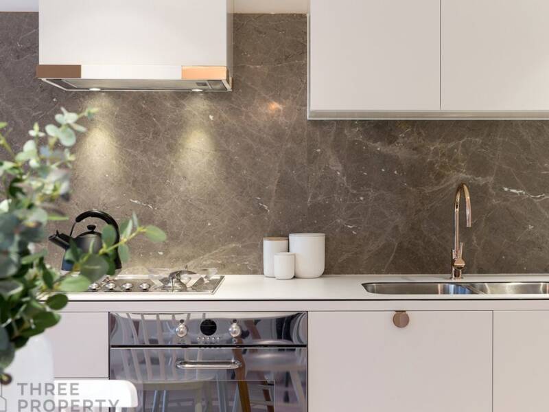 A102/72 MacDonald Street, Erskineville, NSW 2043 AUS