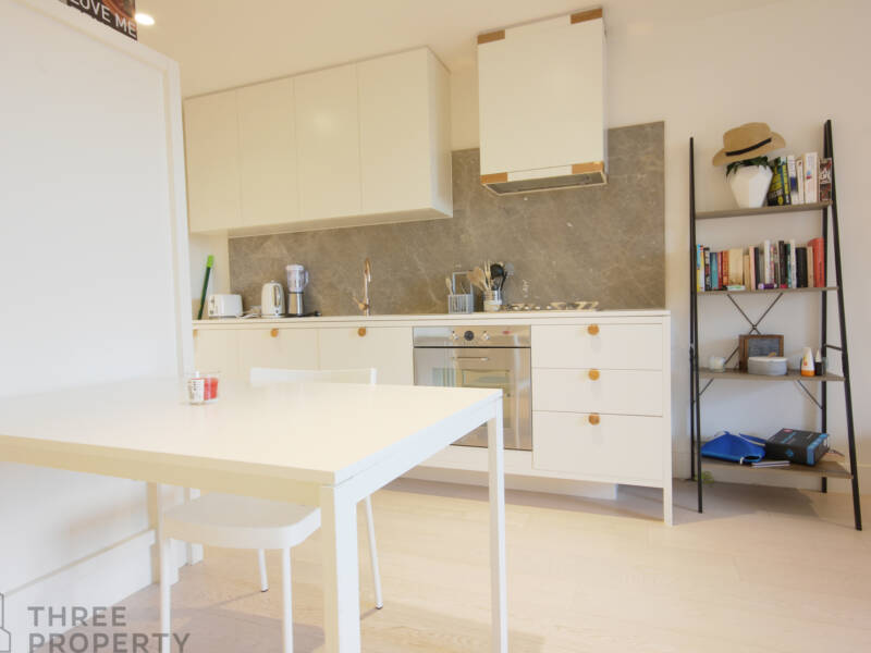 E304/72 MacDonald Street, Erskineville, NSW 2043 AUS