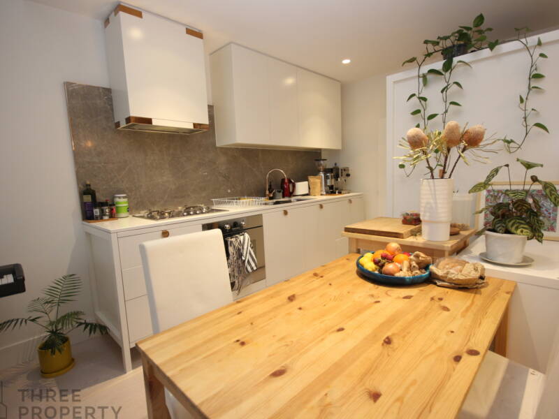 F202/72 MacDonald Street, Erskineville, NSW 2043 AUS
