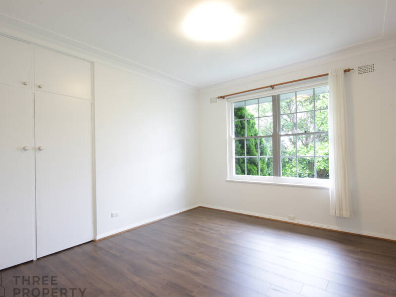 5 Warrawee Avenue, Castle Cove, NSW 2069 AUS