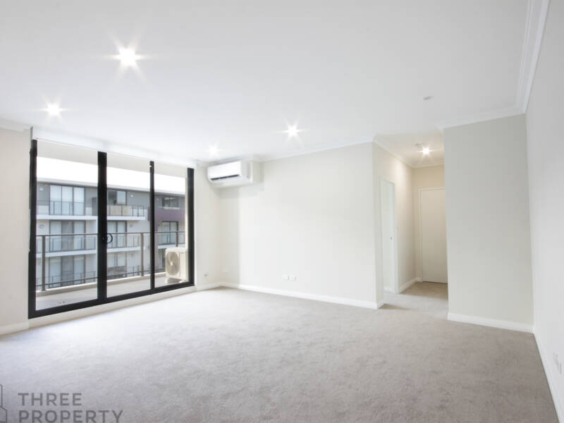 D 327/10-18 Freesetllers Drive, Kellyville, NSW 2155 AUS