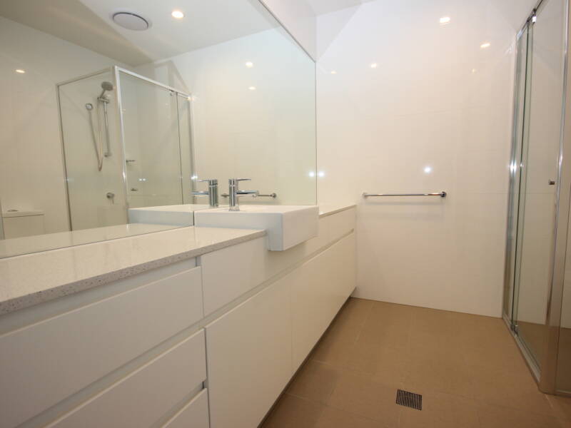 1005/135 Pacific Highway, Hornsby, NSW 2077 AUS