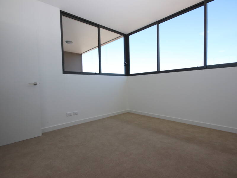 1005/135 Pacific Highway, Hornsby, NSW 2077 AUS