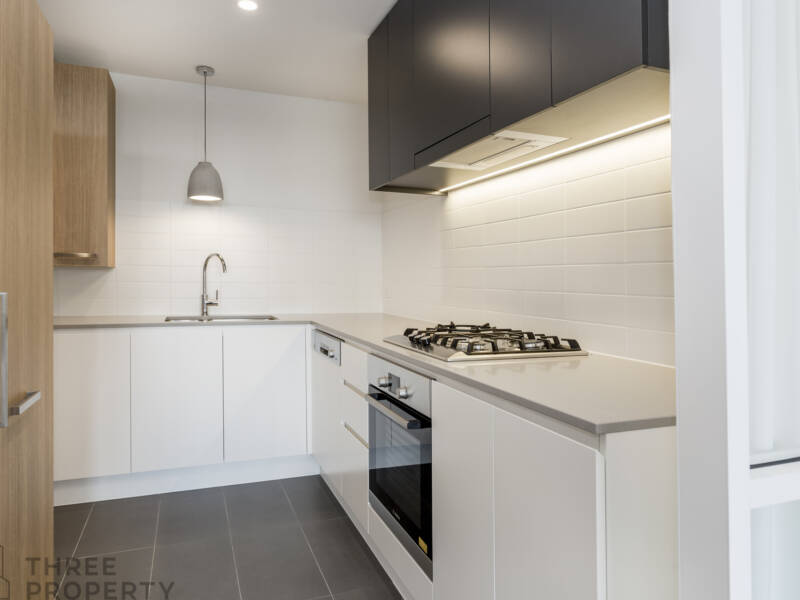 701/24 Levey, Wolli Creek, NSW 2205 AUS