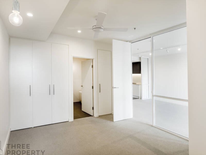701/24 Levey, Wolli Creek, NSW 2205 AUS
