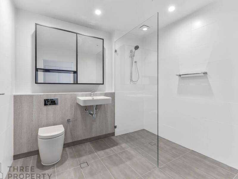 214/4 Foreshore Boulevard, Woolooware, NSW 2230 AUS